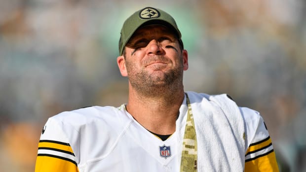ben-roethlisberger-steelers-locker-room.jpg